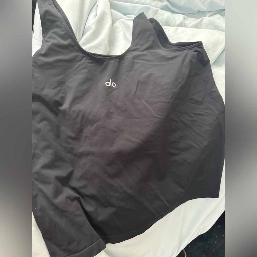 ALO Yoga Classic Black Tank Top